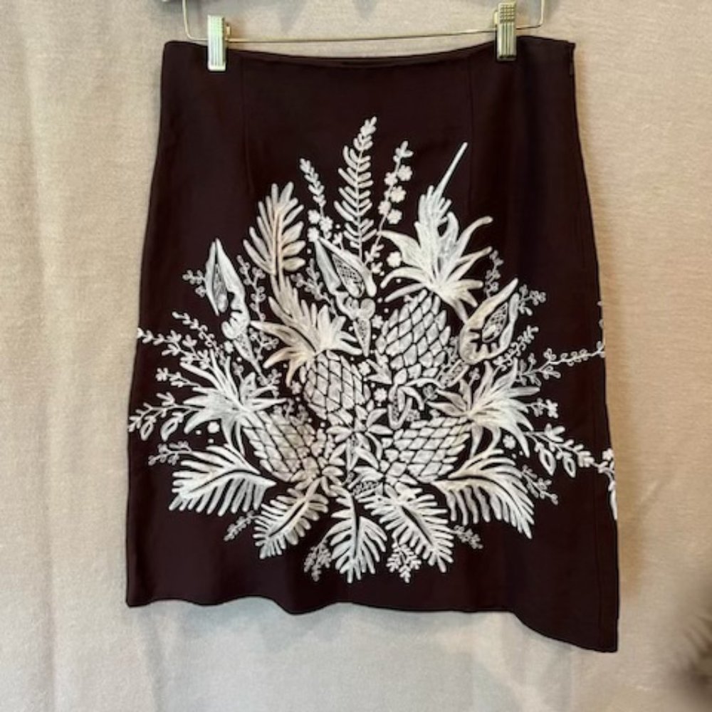 Dana Buchman Brown Embroidered Skirt